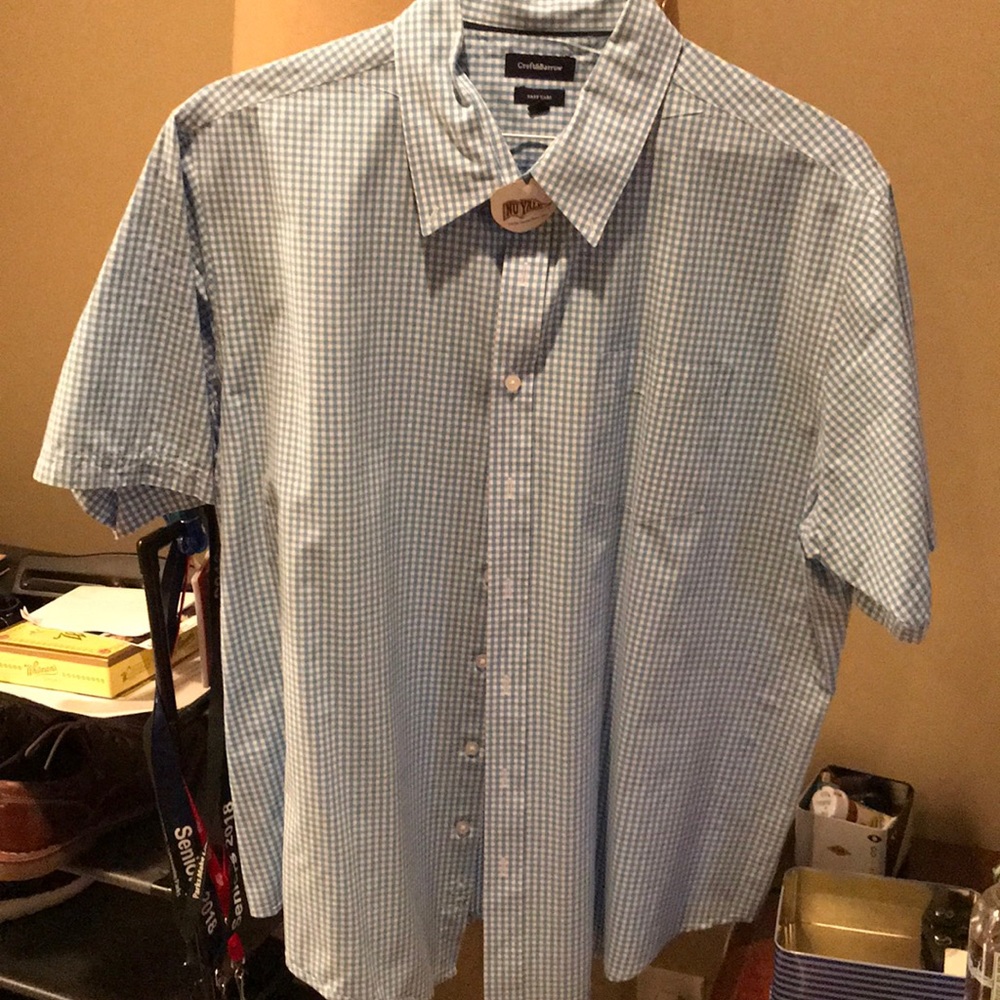 Dress shirt. Good condition. Just dry cleaned.